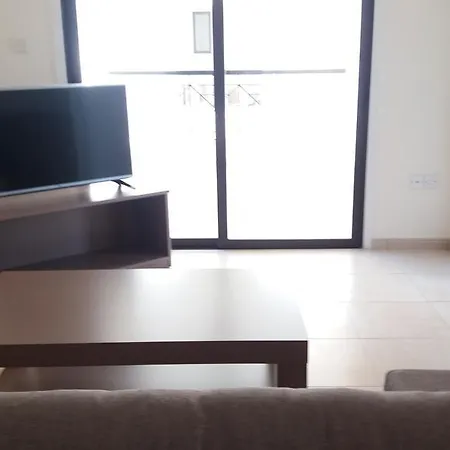 Апартаменты 202 Mandritis Court