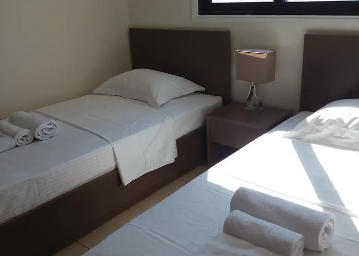 202 Mandritis Court * Larnaca